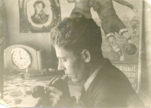 9-na-rabote-1950-e