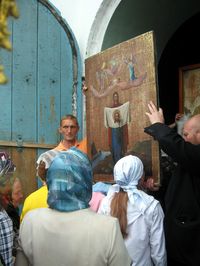 Рабочий поселок Мишкино. Свято-Троицкая церковь. Престольный праздник в год 100-летия постройки храма-13. — Фото Николая Павлова. 15 июня 2008