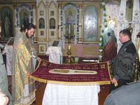 Село Боровлянка. Никольская Крестовоздвиженская церковь. 2008-01 — Прибытие плащаницы. Фото Владимира Шевцова. 24 февраля 2008