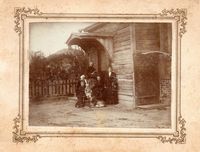 Неизвестные — Фото из семейного архива шадринской учительницы Кузьминой (Баскаловой) Фелицаты Ивановны. Фото для размещения на сайте прислала Юлия Стриганова (Москва).
