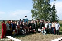 Поставим памятник деревне. Проект генерала Усманова, 2003 год — Фоторепортаж с открытия памятного знака на месте исчезнувший деревни Сабишево. Фото из архива Усманова В.В.
