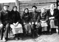 Жители села Кирово — Село Кирово. На улице Школьной. Фото из архива Алексея Канунникова.