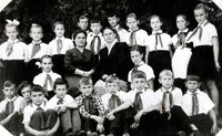1961-62. Куртамышская базовая начальная школа. 4-й класс. Директор Селиванова Вера Геннадьевна. — Из архива Николая Борисовича Павлова.