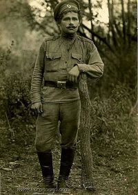Молодой солдат в лесу. 1916г. — Фотографии Михаила Яковлевича Черепанова времен Первой мировой войны.