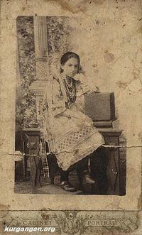Жители Куртамыша — Любовь Шарапова. Куртамыш, 1904 год.  Фото из архива Любови Гордиевских.