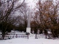 Село Варлаково — Памятник павшим в Великой отечественной войне. Фото Алексея Канунникова.