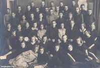 Фото из музея школы №5 г. Кургана — Текст на обороте фото: «Ученики 4 группы в 1925-26 годах обучения».