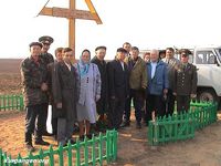 Поставим памятник деревне. Проект генерала Усманова, 2003 год — Фоторепортаж с открытия памятного знака на месте исчезнувший деревни Староколмаково. Фото из архива Усманова В.В.