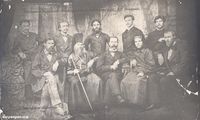 Курган. Учителя приходских училищ, 1880-е — Учителя Кургана восьмидесятых годов 19-го века. 1-й ряд сидящих: Высоковский Александр Еднемович, Соборный протоиерей Иван Волков, смотритель уездного училища Кулаков Павел Петрович, Священник Троицкой церкви – Василий Румянцев. 1-й ряд: в центре Барырлыков М.О. – первый учитель Троицкого мужского училища, крайний справа – учитель Соколов Елпидифор Федорович, один из первых учителей Троицкого мужского училища.