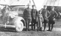 Шумков  Борис  Иванович (слева) — Шумков Борис Иванович (слева). Чехословакия, 1945 год. Фото из домашнего архива Пушкарева Николая (Курган).