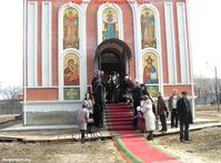 Курган. Храм во славу иконы "Торжество Пресвятой Богородицы" Порт-Артурской — Освящение храма 8 апреля 2012 года. Фото Владимира Шевцова.