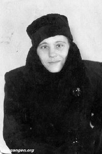 — Мищенко Мария Перфильевна - моя мама (1950-е гг.). Фото из домашнего архива Лидии Викторовны Бабаевой (Мищенко) (село Иковка Кетовского района Курганской области).