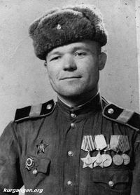 Гуляев Моисей Семенович-1 — Гуляев Моисей Семенович (1916-1977 гг), родился  в деревне Кабанье. С 1934 года по 1939 года  служил в армии.
В октябре 1941 г. Шадринским РВК был призван на фронт. Род войск: артиллерия. Звание: гвардии старший сержант.
Воевал в составе 62 армии под  командованием генерала  Чуйкова. Участвовал в  битве за Сталинград, в боях на территории города.
В составе 185 гвардейской артиллерийской  дивизии, под командованием гвардия полковника  Солуянова освобождал Варшаву, форсировал Днепр...