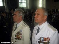 Мишкино. Празднование иконы "Торжество Пресвятой Богородицы" (Порт-Артурской) - 11 — На литургии. Делегаты морского собрания из Кургана. Фото Николая Павлова, 2009.