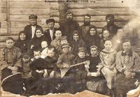 Село Жуково — Жители села Жуково, 1928 год. Фото из фондов Куртамышского краеведческого музея.