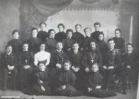 Курган. Александровская женская гимназия — Коллектив преподавателей и учащихся Александровской женской гимназии, 1909г.