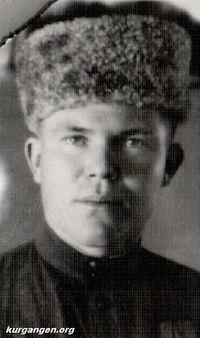 Тимофеев Петр Андрианович — Тимофеев Петр Андрианович родился в 1923 году. Призван на фронт в 1942 году. Сражался на Донском и Сталинградском фронтах, в звании старшего сержанта. Был командиром артиллерийской разведки. Дважды был ранен. Награжден орденами Красной Звезды, орденом Славы 3 степени, медалями: «За отвагу», «За оборону Сталинграда», «За форсирование Днепра», «За победу над Германией». Демобилизован в 1946 году.