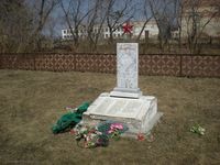 Памятник погибшим на Великой отечественной войне — Фото Владимира Шевцова. 2009