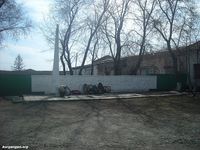Мокроусово. Во дворе краеведческого музея — Фото Павла Варлакова, 24.04.2010.